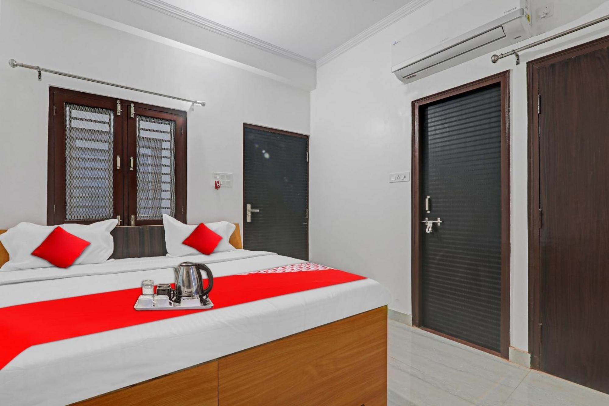 Hotel O Sai Galaxy Hotel & Restaurant Kanpur Esterno foto